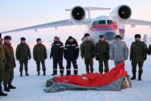 Самое большое Знамя Победы развернуто на Северном полюсе